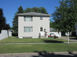 1434 15th St S #1, Fargo, ND 58103