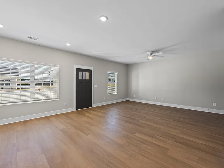 179 Wheeler Cir #202 — Photo 9