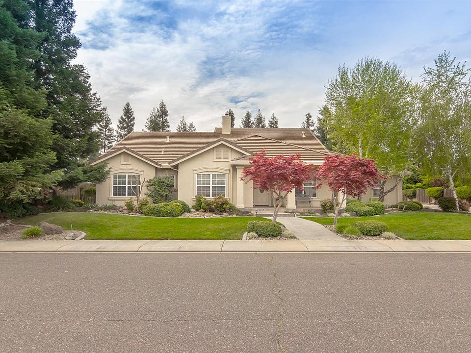 1st image of 10414 Saint Andrews Dr
