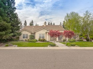 10414 Saint Andrews Dr, Oakdale, CA