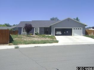 817 Lark Dr, Fernley, NV 89408