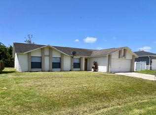 812 Darby Dr, Kissimmee, FL 34758