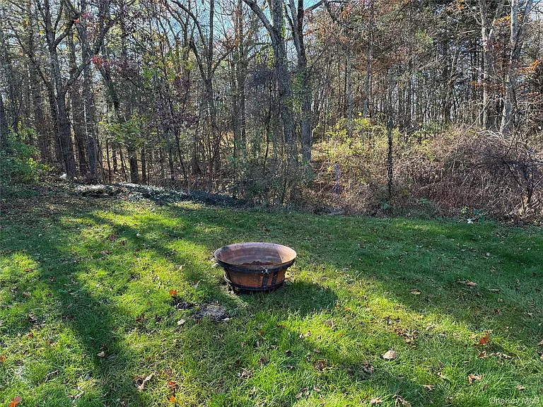 359 Masten Rd — Photo 7
