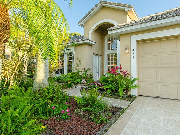 4th image of 4451 Sunset Cay Cir