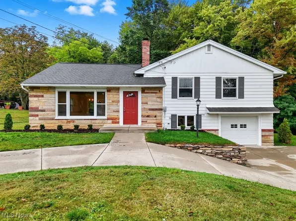 7004 Filip Blvd, Independence, OH 44131