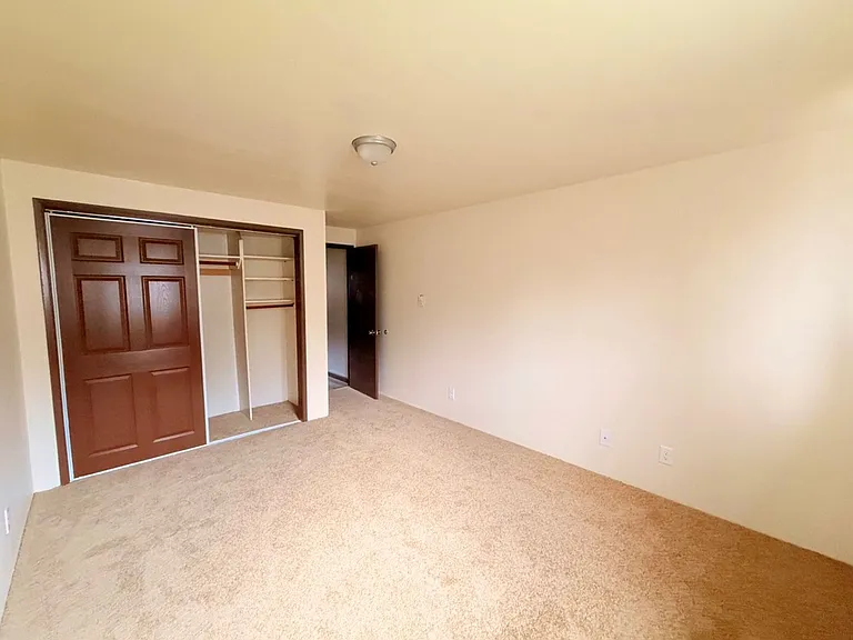 Majestic View Apt — Photo 21