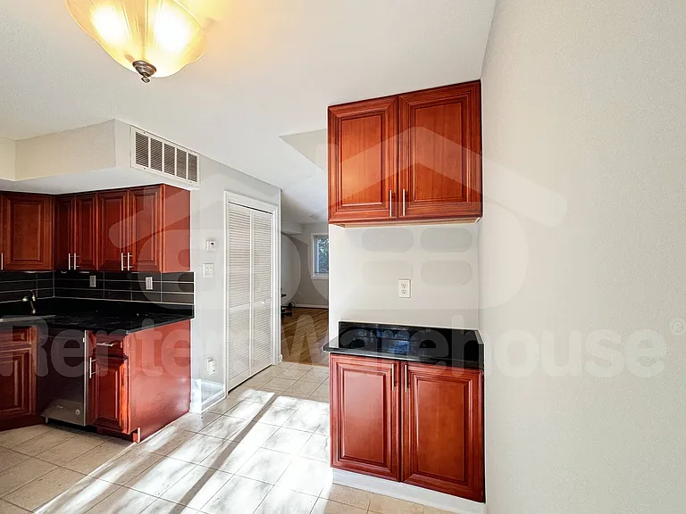 1216 Westview Ter — Photo 25