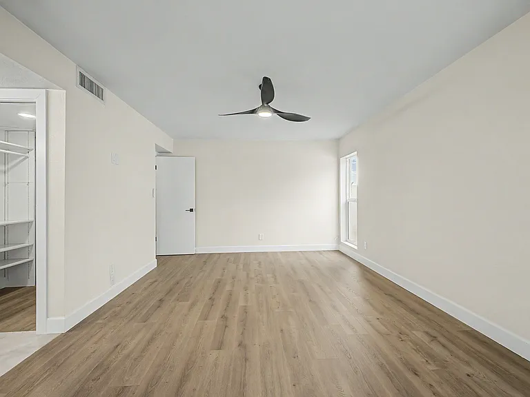 3922 E Larkspur Dr — Photo 12