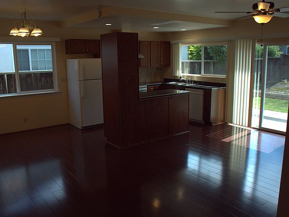 4th image of 762 Blue Sage Dr