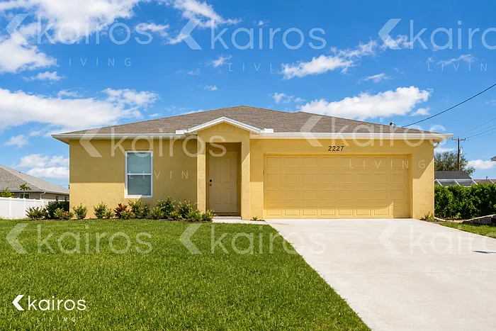 2227 NW 11th Ct