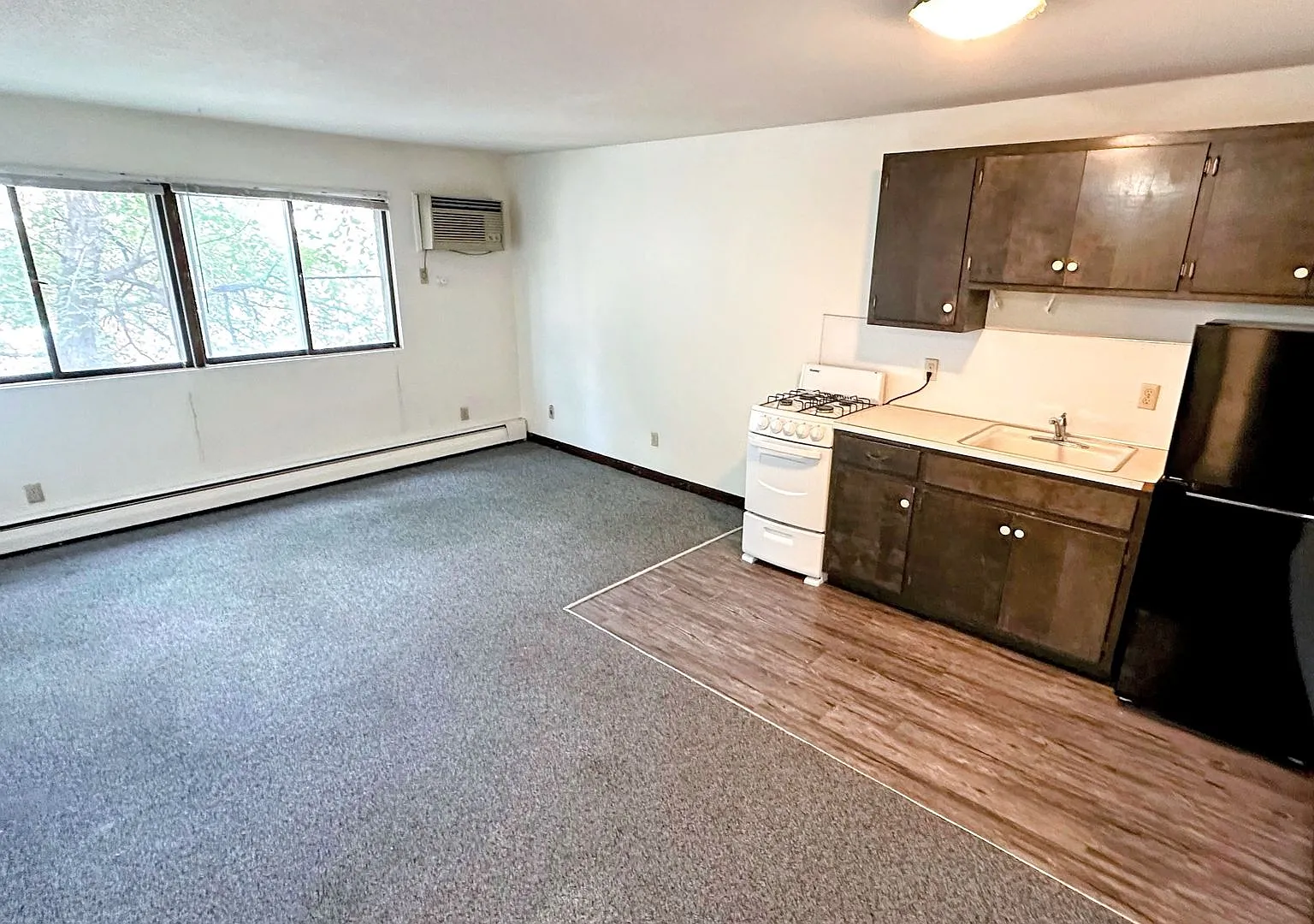 615 Ontario Street SE — Photo 3