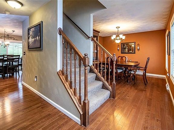 3rd image of 720 Janwood Dr