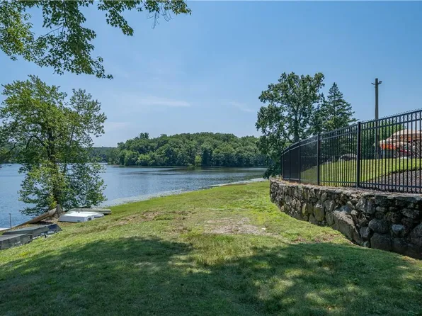 7 Kings Court #D, Mohegan Lake, NY 10547