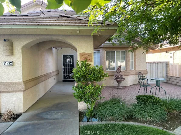 14582 Lighthouse Ln, Helendale, CA 92342