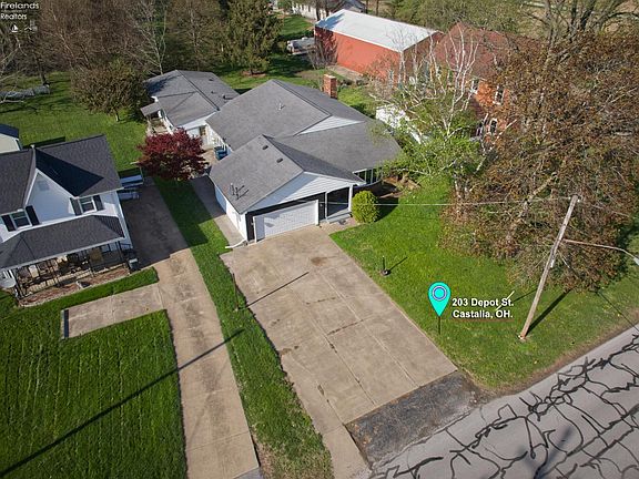 5th image of 203 Depot St