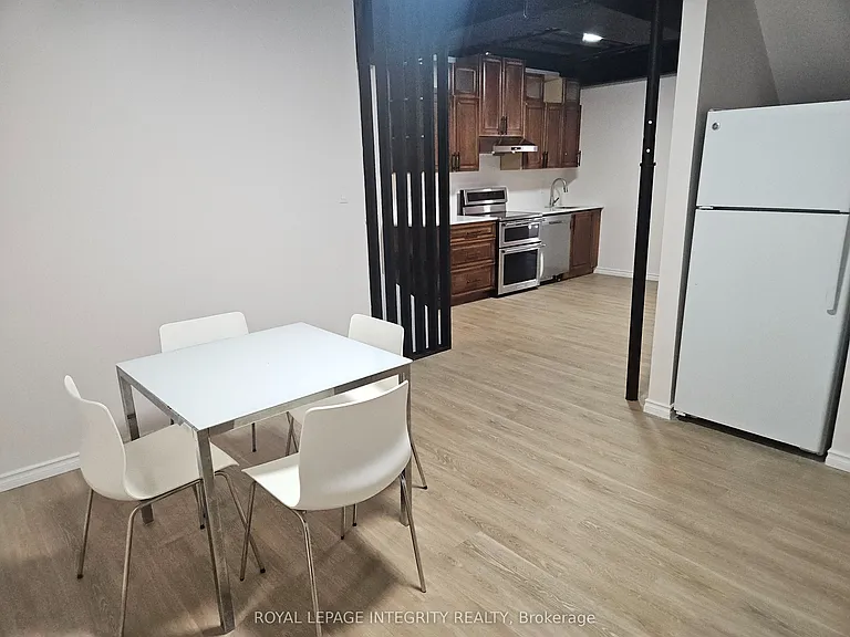 804 Hot Springs Way — Photo 6
