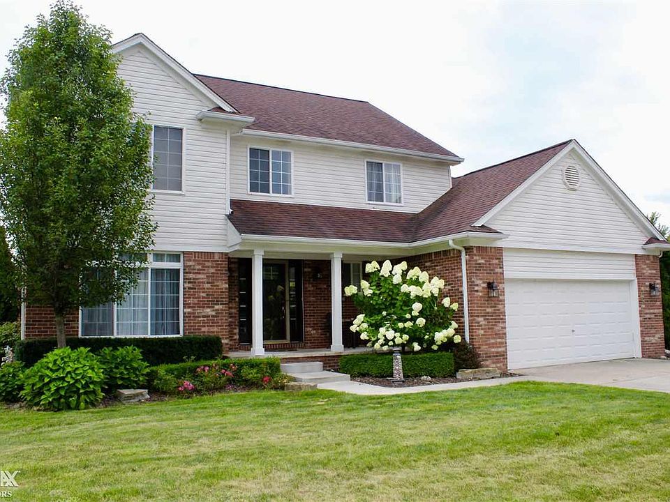 1st image of 36182 Saint Clair Dr