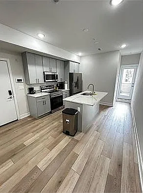 2526 N 9th St #4 — Photo 3