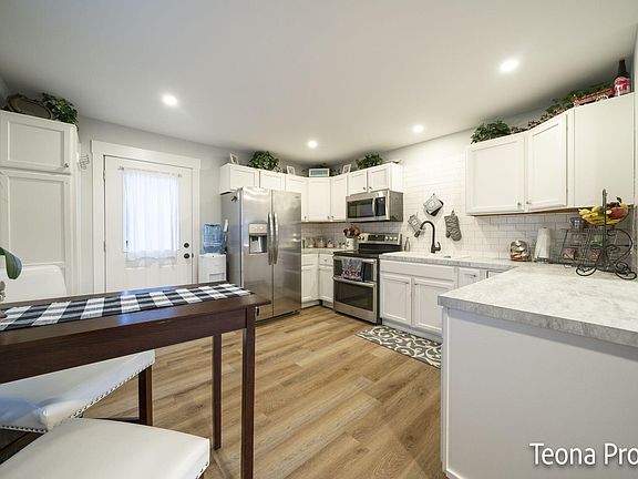 4th image of 8448 Clyde Park Ave SW