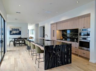 1730 E Winchcomb Dr, Phoenix, AZ 85022