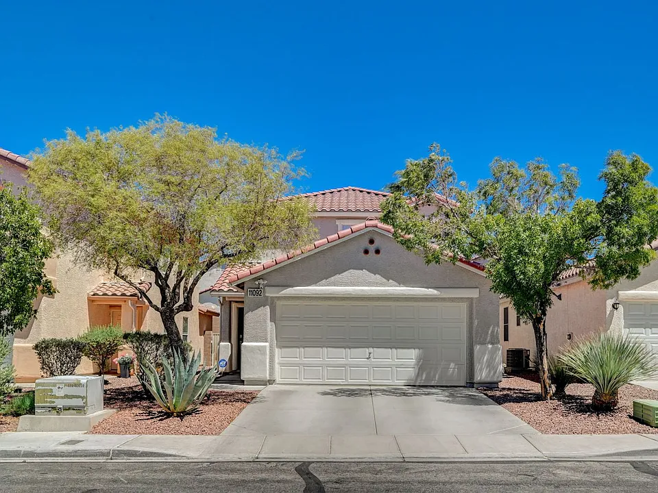 11092 Verismo St