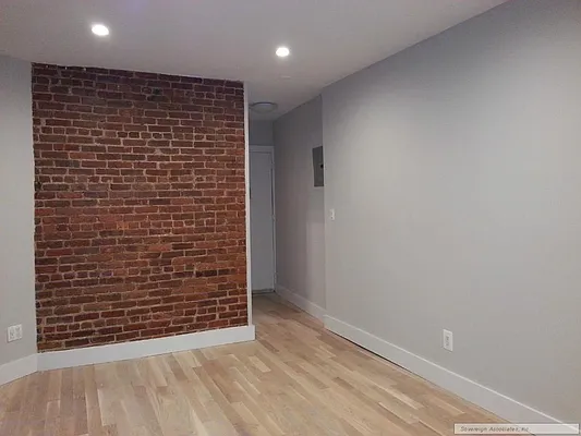 Rented by Sovereign Associates | media 3