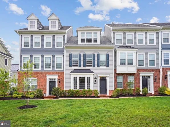 349 Buckeye Cir, La Plata, MD 20646