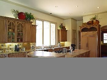 3rd image of 6330 Carrington Dr