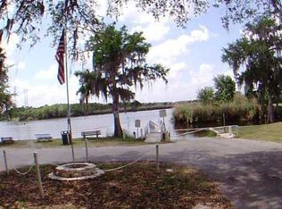 106 Oak Tree Dr, Debary, FL 32713