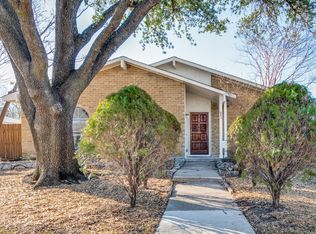 845 Pinoak Dr, Grand Prairie, TX 75052