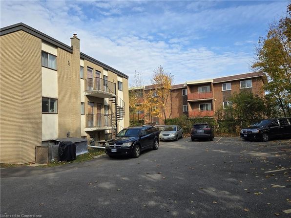 81 Brybeck Cres, Kitchener, ON N2M 2C5