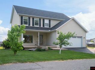 2145 Lor Ray Dr, North Mankato, MN 56003