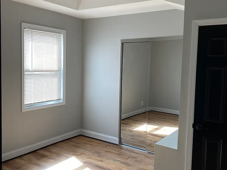 2501 Linden Ave #B — Photo 8