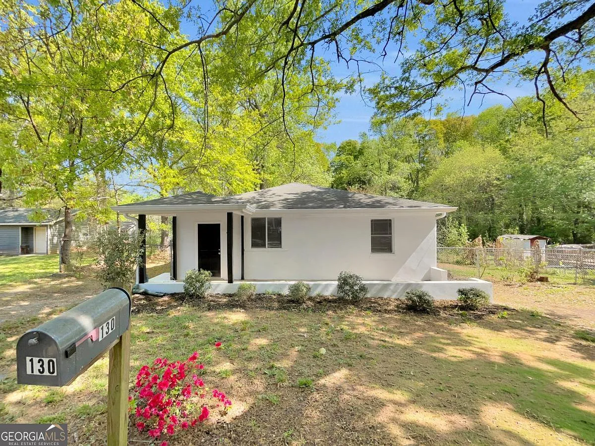 130 Woody Ln photo 1