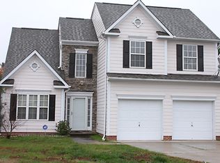 7 Sandy Bluff Ct, Durham, NC 27703