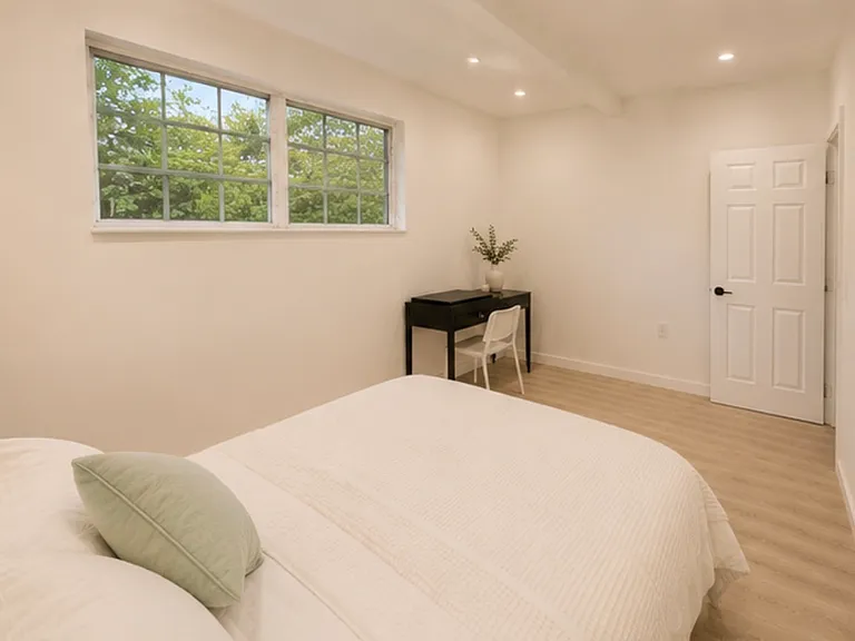 9405 SW 92nd Ave — Photo 10