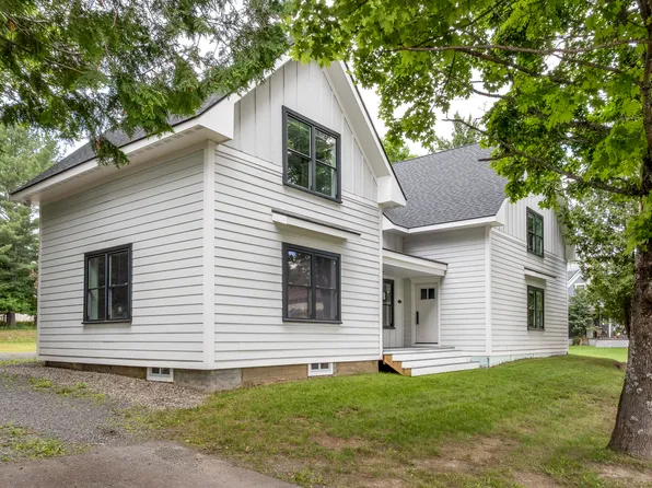 36 Pleasant Street, Rangeley, ME 04970