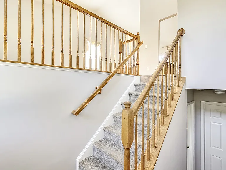 102 W Deer Park Rd — Photo 28
