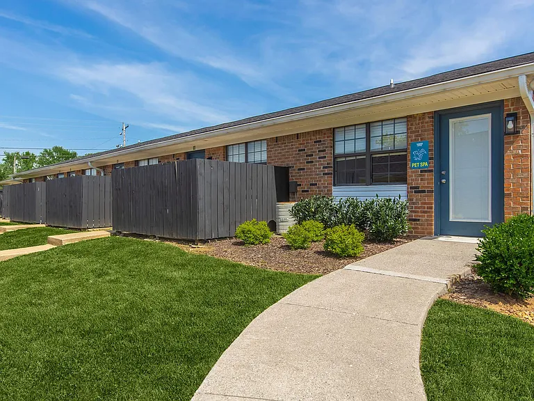 Summerfield Apartments — Photo 61
