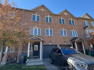 520 Novo Star Dr #24, Mississauga, ON L5W 1X7