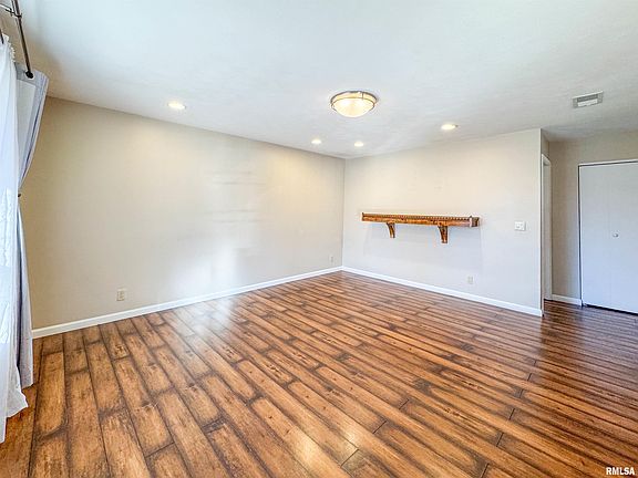 4th image of 2301 W Manito Ct