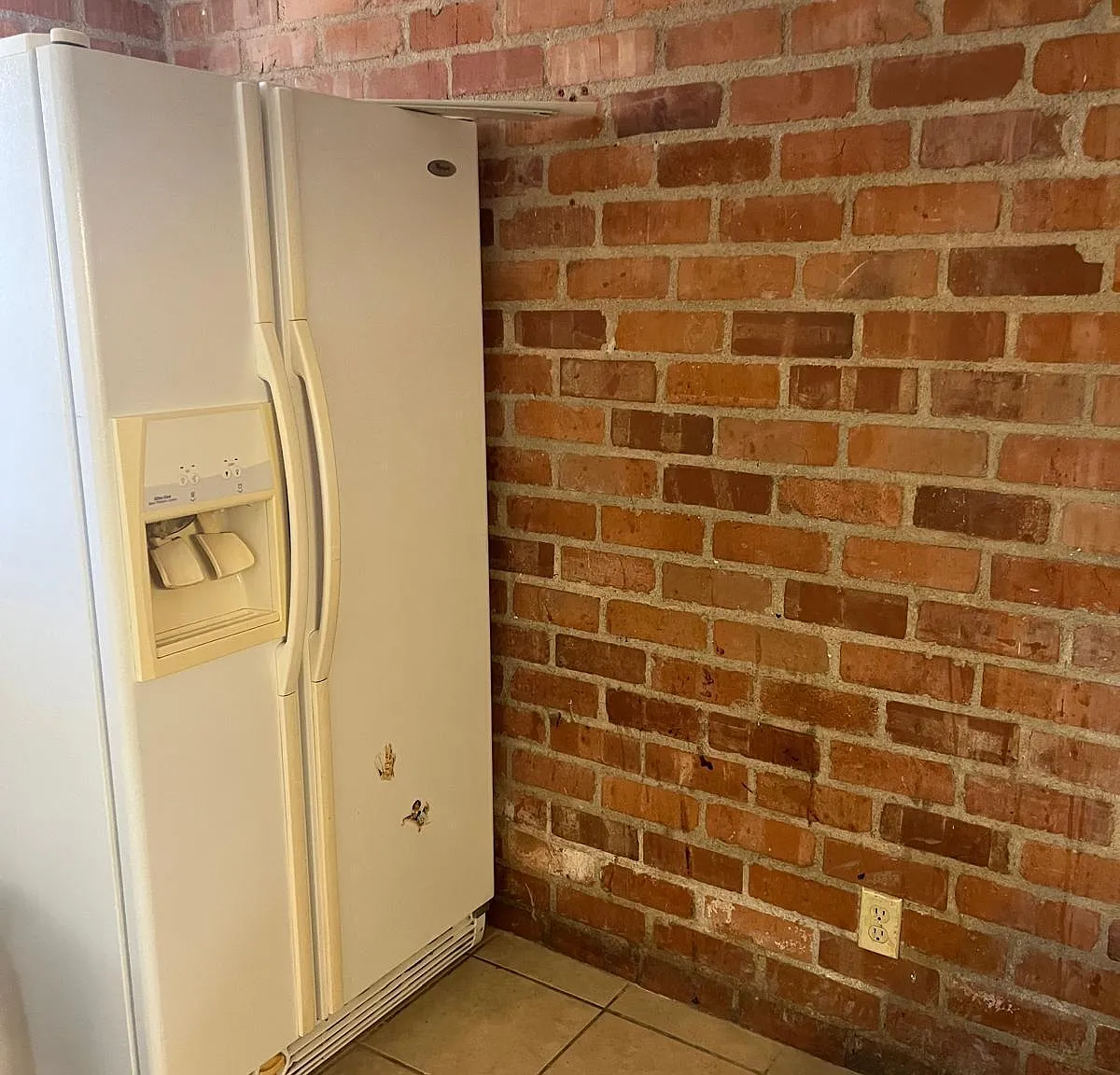 2 bed, 1.0 bath, 900 sqft, $1,015 — Photo 4