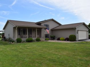 3320 Curtice Rd, Northwood, OH 43619