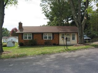 615 Tarpley Ln, Salem, VA 24153