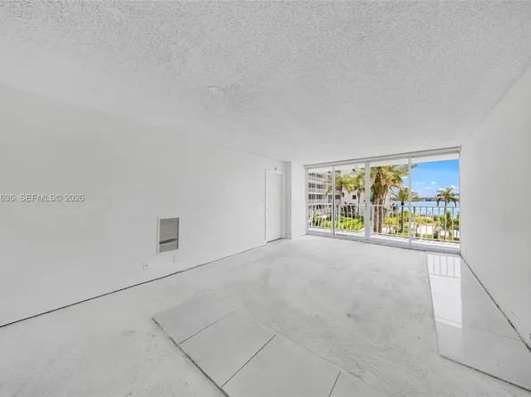 7601 E Treasure Dr APT 609, North Bay Village, FL 33141
