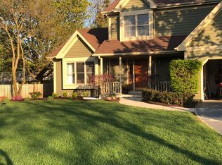 2253 Lakeside Dr, Aurora, IL 60504