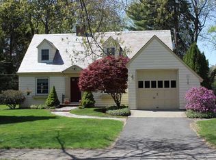 24 Tudor Rd, Albany, NY 12203