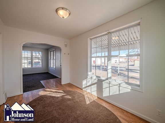 5th image of 350 Montana Ave