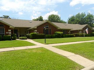 1205 W 3rd Ave, Corsicana, TX 75110