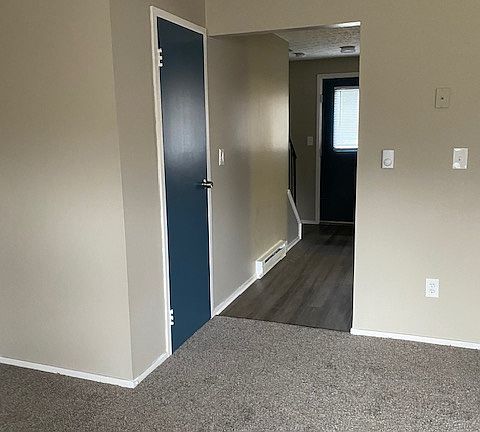 4th image of 114 Gluck St #144